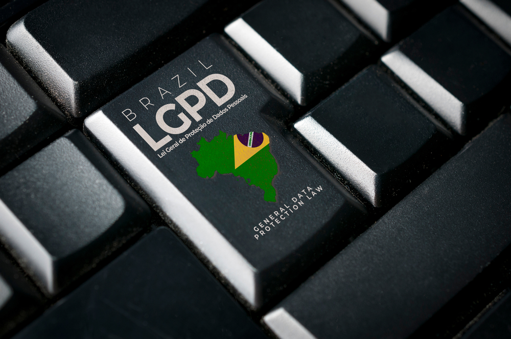 Botão de teclado com as letras LGPD